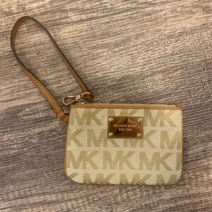 Michael Kors wristlet